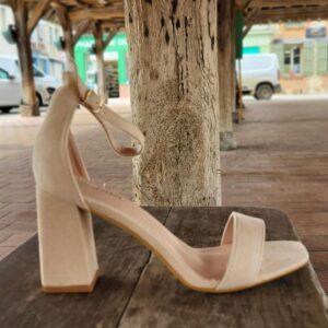 Sandales Beige a talons