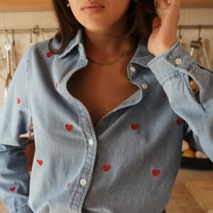 Chemise en Jean coeurs rouges