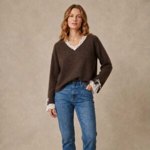 Pull café, col dentelle